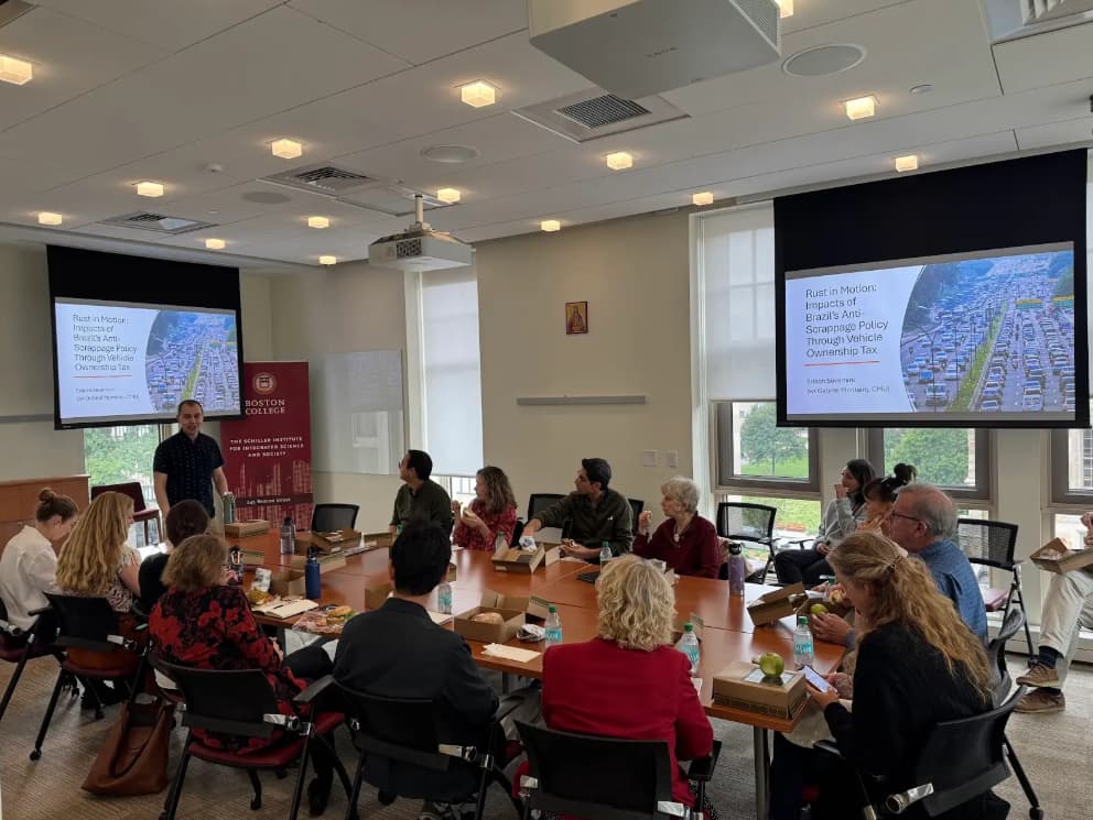 Informal Lunch Discussion