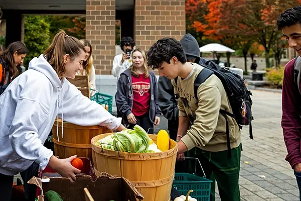 Students at farmers market